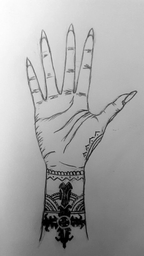 Rihanna hand tattoo Rihanna Hand Tattoo Design, Tattoo Rihanna, Life Goes On Tattoo, Rihanna Hand Tattoo, Rihanna Tattoo, Hand Tatto, Tattoo Design For Hand, Henna Tattoo Hand, Hand Tats