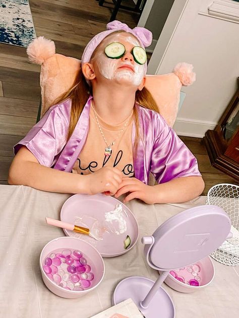 Spa-tacular Sleepover | CatchMyParty.com Glamping Birthday Party Ideas, Spa For Kids, Diy Spa Birthday Party, Girls Pamper Party, Girls Spa Party, Spa Sleepover Party, Glamping Birthday Party, Glamping Birthday, Kids Spa Party