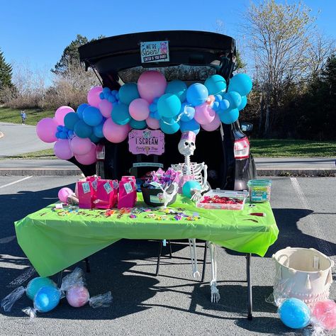 I Scream For Ice Cream Halloween, I Scream Trunk Or Treat, Ice Cream Truck Or Treat, Squishmallow Trunk Or Treat, Trunk Or Treat Spooky, Spooky Ice Cream, Baby Trunks, Trunker Treat Ideas, Festival Ideas