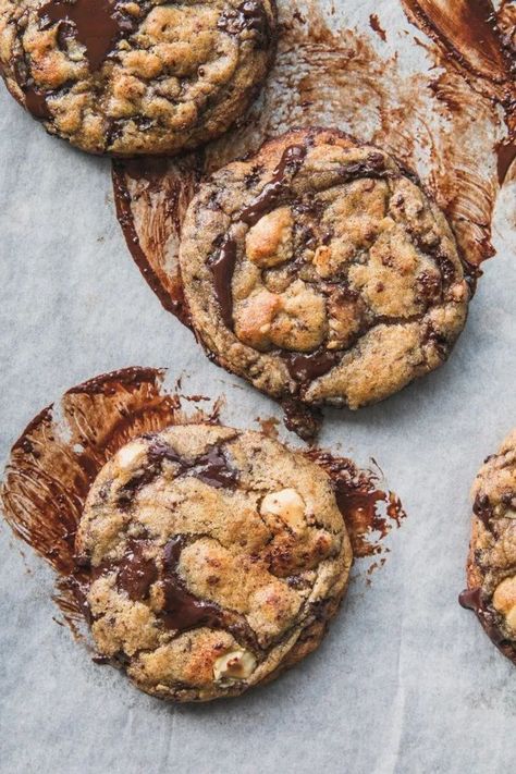 Miso, Rye & Hazelnut Dark Chocolate Cookies - salty, rich, nutty with rye flour and hazelnuts and studded with pools of dark chocolate. Gooey Cookies, Dark Chocolate Cookies, Molten Chocolate, Brick Kitchen, Chocolate Bread, Chocolate Chunk Cookies, Pudding Cake, The Brick, Chocolate Hazelnut