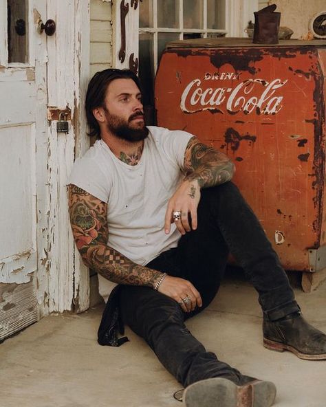 Levi Stocke on Instagram: "Always be careful hangin’ at a place that has a vertebrae on the wall by the door (see photo 2) 💀... Shot by @jrhebertphoto #desertthings" Levi Stocke, Tatted Guys, Alcohol Party, Biker Outfit, Rugged Men, Look Rock, Cowboy Outfits, Mens Fashion Rugged, Rock Outfits