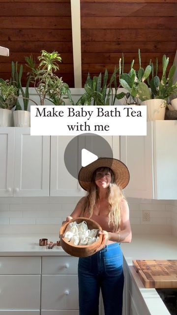 Bath Tea Bags Diy Recipes, Herbal Tea Bath Recipe, Herbs To Bathe In, Tea Bags For Bath, Herbal Bath Powder, Bath Tea Bags, Bubble Baths, Eco Friendly Products, Bath Tea