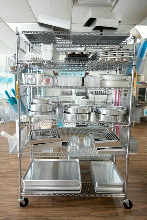 For bakery utensils. Bakery Kitchen Design, Baking Supplies Organization, Baking Storage, Restaurant Kitchen Design, Baking Station, Commercial Kitchen Design, Home Bakery Business, Bakery Shop Design, Bakers Kitchen