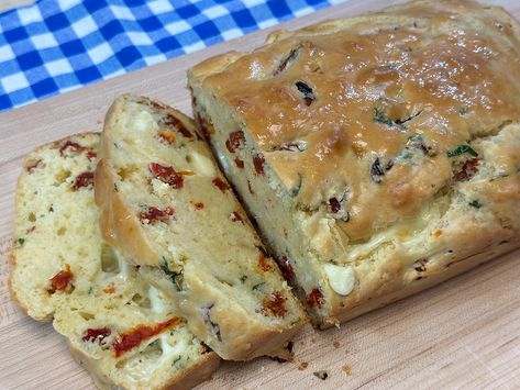 Caprese Bread Recipe, Caprese Bread, A Week Of Meals, Week Of Meals, Bread Dip, Bread Of Life, Breaking Bread, Christmas Eve Dinner, Bread Ingredients