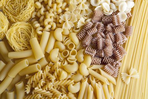 Not all carbs are created equal. Pasta Market, Different Types Of Pasta, Pasta A La Carbonara, Types Of Pasta, Party Side Dishes, Cheesy Pasta Bake, Spring Pasta, Cheesy Pasta, Vegetable Nutrition