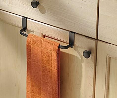 Dish Towel Storage, Kitchen Towels Storage, Kitchen Towel Holder, Diy Towels, Towel Decor, Door Kitchen, Hand Towel Holder, Kitchen Dish Towel, Storage Hooks