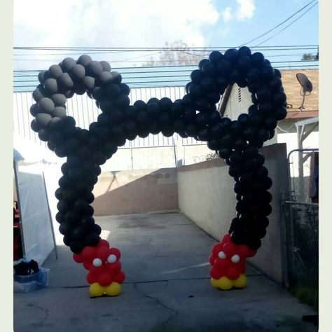 Mickey Mouse ears arch balloon Mickey Mouse Balloon, Γενέθλια Mickey Mouse, Mickey Mouse Theme Party, Mickey Mouse Birthday Theme, Mickey Mouse Birthday Decorations, Kids Birthday Party Ideas, Mickey First Birthday, Mickey 1st Birthdays, Mickey Mouse Bday