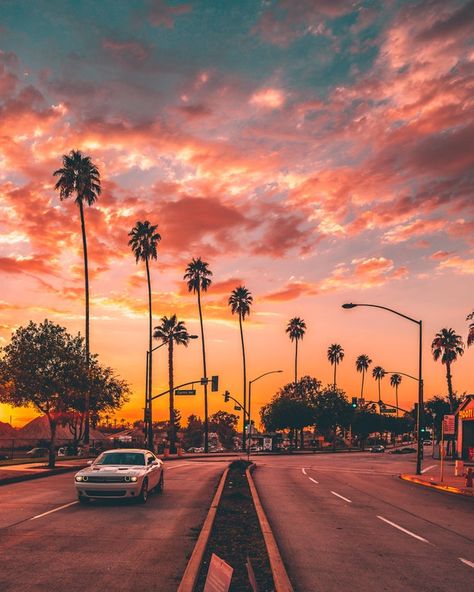 Burbank, CA: Today was LIT! : sunset Strand Wallpaper, Beautiful Summer Wallpaper, California Travel Road Trips, Beach Wallpaper, Sunset Wallpaper, Photo Wall Collage, Beautiful Nature Wallpaper, Summer Wallpaper, Photography Wallpaper