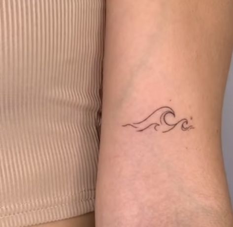 Turtle With Waves Tattoo, Water And Sunset Tattoo, Mother Daughter Tattoos Ocean, Simple Ocean Themed Tattoos For Women, Hawaii Inspired Tattoos Simple, Wave And Star Tattoo, Minimalistic Wave Tattoo, Small Dolphin Tattoo Simple, Double Wave Tattoo