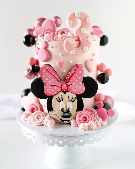 Toddler Girl Birthday Cake, Minnie Mouse Cake Ideas, Mouse Cake Ideas, Pink Minnie Mouse Cake, Birthday Cake Minnie Mouse, Egyptian Cake, Toddler Girl Birthday, Girl Birthday Cake, Minnie Mouse Cake Topper