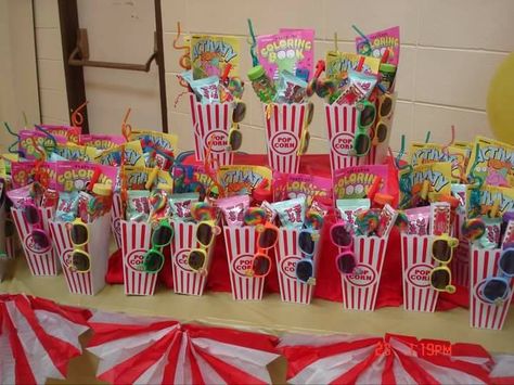 Carnival Party Favors For Adults, Carnival Birthday Party Favors, Carnival Graduation Party Ideas, Carnival Theme Party Favors, Pop Party Theme, Carnival Birthday Theme, Tootsie Pops, Carnival Party Favors, Carnival Theme Party