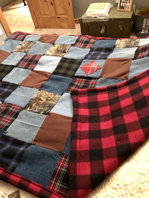 Blanket Out Of Old Shirts, Blanket From Old Clothes, Patched Blanket, Patch Work Blanket, Handmade Hobbies, Patch Blanket, Upcycle Dress, Sweater Blanket, Homemade Blankets