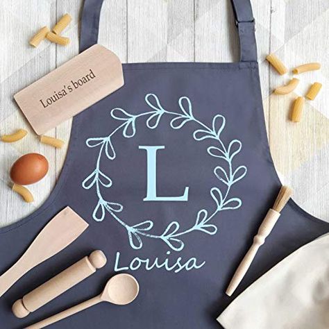 Vinyl Apron Ideas, Apron Ideas Vinyl, Cricut Apron Ideas, Apron Ideas, Craft Apron, Childrens Aprons, Vinyl Quotes, Personalized Aprons, Kids Apron