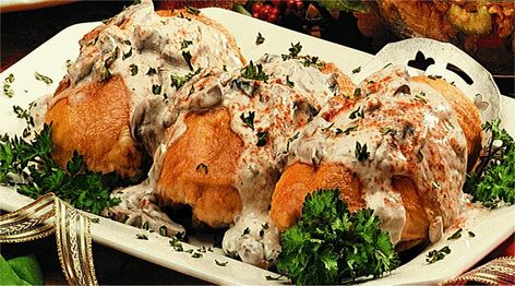 Chicken Royale Chicken Royale Recipe, Chicken Royale, Recipe Organizer, Seasoned Bread Crumbs, Fruit Benefits, Mushroom And Onions, Poultry Seasoning, Burger Recipe, Recipe Chicken