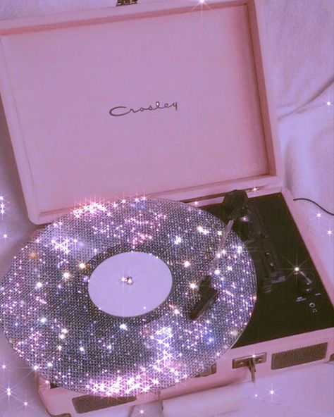 Pink aesthetic, great playlist cover Pink Record Player, Pink Record, Record Player Aesthetic, Player Aesthetic, Iphone Widgets, Pink Glitter Wallpaper, Music Cover Photos, Playlist Covers Photos, Pink Music