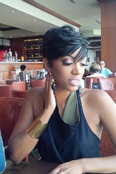 Black Hair Short Cuts, Side Bangs Hairstyles, Popular Short Hairstyles, Cute Short Haircuts, Short Sassy Hair, Pelo Afro, Sassy Hair, Short Black Hairstyles, Looks Chic