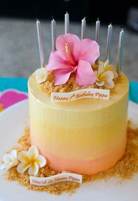 Pineapple Flower Cake Decoration, Hawaiian Cake Decorations, Tropical Ombre Cake, Pineapple Birthday Cake Ideas, Frangipani Cake Birthday, Elegant Hawaiian Cake, Hawaiian Luau Cake Ideas, Hibiscus Cake Ideas, Tropical Cake Decoration