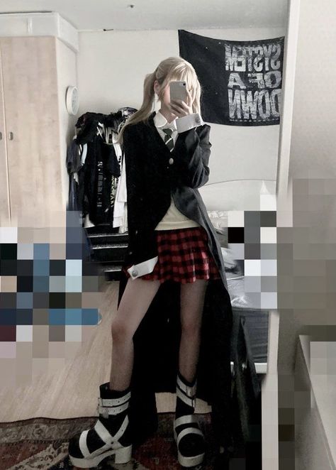 Soul Eater Cosplay, Girls Fasion, Soul Eater, Costume Outfits, Fashion Fits, Best Cosplay, I Love Girls, Cosplay Outfits, Halloween Cosplay