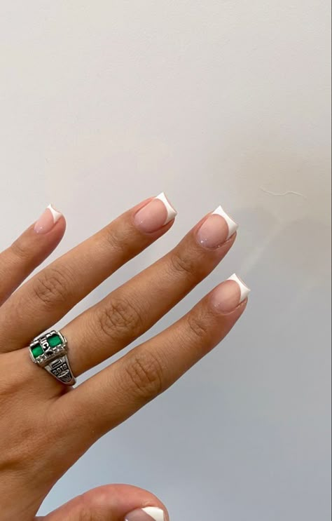 White French Tip Overlay, Shirt Acrylic Nails French Tip, Squared French Tip Acrylic Nails Short, White French Tip Square Acrylic Nails, Small Short Square Nails, Simple Pretty Short Nails, White French Tip Square Nails Short, French Nail Square Short, Short White French Tip Nails Square