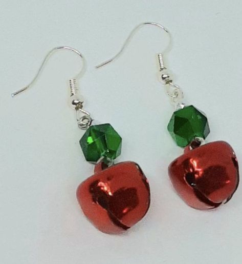 Christmas Bell Earrings, Xmas Earrings Diy, Christmas Earrings To Make, Jingle Bell Earrings, Christmas Accessories Jewelry, Christmas Earrings Diy, Diy Christmas Jewelry, Christmas Jewelry Ideas, Holiday Jewelry Ideas