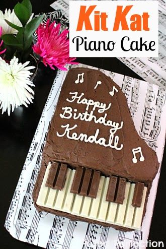 Piano Cake, Piano Cakes, Music Birthday Party, Music Theme Birthday, Music Cakes, Music Birthday, Theme Birthday Party, Candy Bars, Kit Kat