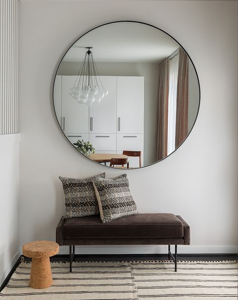 Oversized round mirror in the entryway over a bench with pillows and a striped rug Round Floor Mirror, Round Mirror Entryway, Bench For Entryway, Decorative Bench, Tiny Dining Rooms, Small Mudroom, Mirror Entryway, Foyer Ideas Entryway, Foyer Furniture