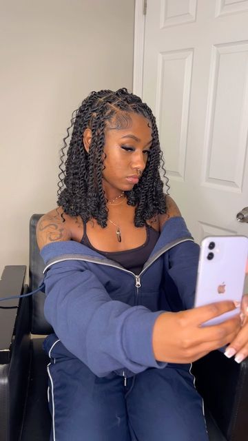 ✨ on Instagram: "Bohemian Invisible Locs Bob on @touchedbyamaya ✨ The bob is givinggg 😫 Book now !  #invisiblelocs #bohoinvisiblelocs #bobstylesbraids #massachusettsbraider #413braids #springfieldmabraider" Hairstyle Japanese, Braided Hairstyles For Black Women Cornrows, Big Box Braids Hairstyles, Braids Styles, Box Braids Hairstyles For Black Women, Cute Braided Hairstyles, Braided Cornrow Hairstyles, Braids Hairstyles Pictures, Quick Braided Hairstyles