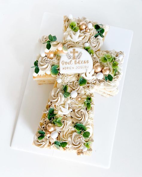 Adrien’s Baptism Cake #cross#crosscake#baptism#baptismcake#lasvegascakes#cake#lasvegas | Instagram Cross Cake Ideas, Baptism Sheet Cake, Baptism Cross Cake, Cross Cake, Cross Cakes, Confirmation Cakes, Christening Cakes, Communion Decorations, Food Beautiful