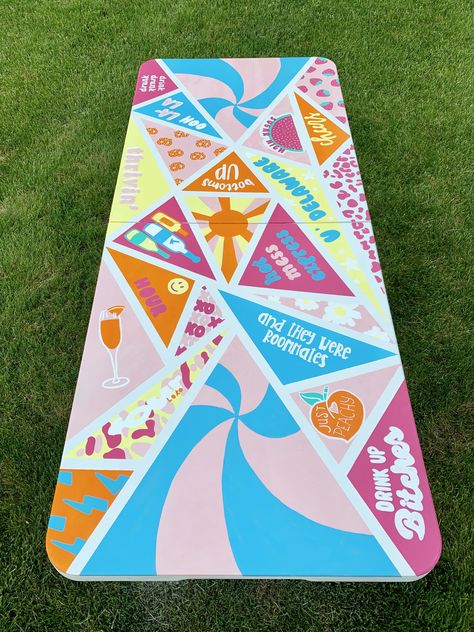 Painted Folding Table, Girly Painted Beer Pong Table, Painted Folding Tables College, Girly Pong Table, Table Painting Ideas Colorful, Preppy Table, Pong Table Painted, Bp Table, Cup Pong