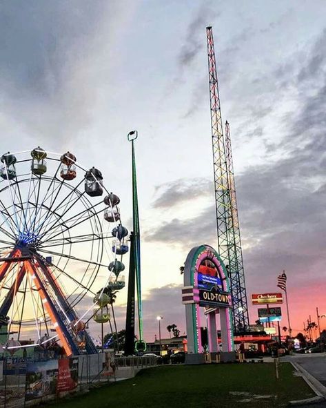 Old Town Kissimee Florida Retro Small Town Aesthetic, Florida Childhood Aesthetic, Old Beach Town Aesthetic, Old Town Florida, Creepy 80s Small Town Aesthetic, 80’s Aesthetic, Mood Bored, Falling Back In Love, Spring Valley