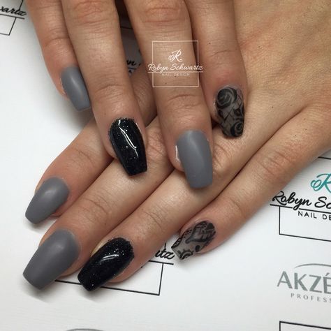 Matte black and grey coffin gel nails with handpainted details Gray Nails Ideas, Black And Gray Nails, Coffin Gel Nails, Different Shades Of Black, Nail Polish Shades, Grey Nails, Grey Nail Designs, Shiny Legs, Gray Nails