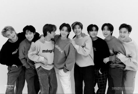 Real Friendship, Kids Groups, Lee Know Stray Kids, Reasons To Live, Homeless Children, Kids Wallpaper, Wallpaper Pc, Happy Couple, A Group