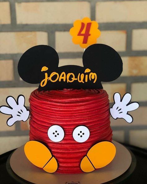 Bolo Do Mickey Mouse, Disney Parties, Mickey Mouse Birthday Decorations, Mouse Birthday Cake, Mickey Mouse Bday, Mickey Mouse Birthday Cake, Peanuts Birthday, Minnie Mouse Birthday Decorations, Mickey Mouse 1st Birthday