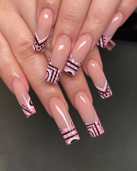 Frenchies Nails, Nail Tech Ideas, Pink Rose Gold Nails, Press On Nails Business, Nails Before Males, Beginner Nail Tech, Christmas Winter Nails, Nails Business, Hand Nails