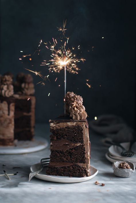 Bday Images, Super Moist Chocolate Cake, Food Trolley, Easy Frosting, Single Tier Cake, Homemade Nutella, Cake Printing, Chocolate Hazelnut Spread, Nice Pic