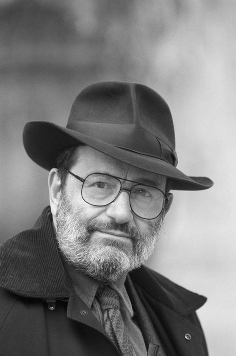 Umberto Eco, Handsome Older Men, Writers And Poets, The Orator, Screenwriting, Baku, Poets, Paris France, Writers