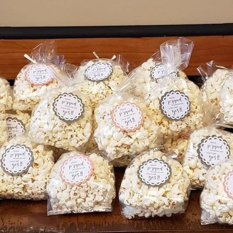 Popcorn Bridal Shower Favors, Popcorn Tags, Caleb Y Sophia, Small Private Wedding, Engagement Party Planning, Graduation Desserts, Wedding Snacks, Popcorn Party, Wedding Mementos