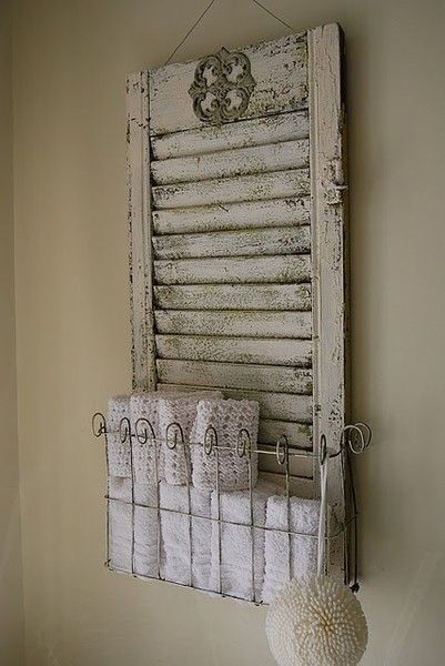 The Cottage Market: 25 Repurposed Shutter Ideas:::: add a decorative hook and I'm using it for a water hose hanger! Shutter Shelf, Old Window Shutters, Baños Shabby Chic, Diy Muebles Ideas, Old Shutters, Shabby Chic Bathroom, Window Shutters, Old Windows, Chic Bathrooms