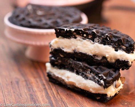 OREO Cookie Chaffle Recipe Oreo Chaffle, Vanilla Oreo, Keto Chia Pudding, Chaffle Recipe, Stuffing Ingredients, Red Velvet Cake Recipe, Velvet Cake Recipes, Chocolate Slice, Peanut Butter Mousse