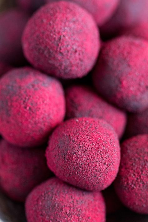 Amaretto Truffles, Home Made Valentines, Rose Truffles, Lazy Cat Kitchen, Cat Kitchen, Chocolate Recipes Homemade, Beetroot Powder, Truffle Recipe, Lazy Cat