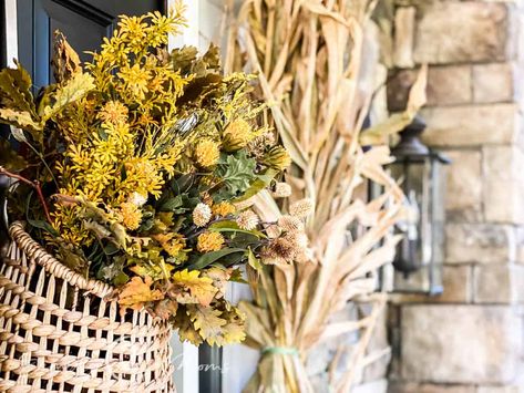 Fall Diy Ideas, Hanging Door Basket, Autumn Centerpieces, Fall Stems, Front Door Baskets, Decoupage Pumpkins, Fall Floral Decor, Door Basket, Cozy Pillows