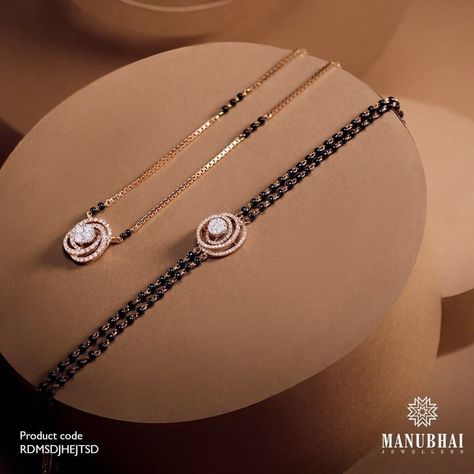 Mangalsutra Pendent, Manubhai Jewellers, Mangal Sutra, Diamond Mangalsutra, Black Beads Mangalsutra Design, Product Animation, Antique Gold Jewelry Indian, Diamond Pendants Designs, Modern Gold Jewelry