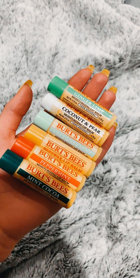 Chap Stick Aesthetic, Mint Cocoa, Makeup 2024, Burts Bees Lip Balm, Chapstick Lip Balm, Preppy Skincare, Sally Beauty Supply, Lip Balm Collection, Weekly Routine