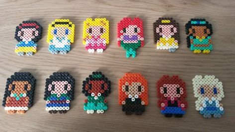 beads su Instagram: "#beadswork #beads #perler #perlerbeads #pyssla #princess #frozen #disney" Ariel Perler Beads, Elsa Perler Bead Pattern, Hama Beads Disney, Perler Bead Designs, Perler Designs, Ansan, Melty Bead Patterns, Easy Perler Beads Ideas, Hamma Beads