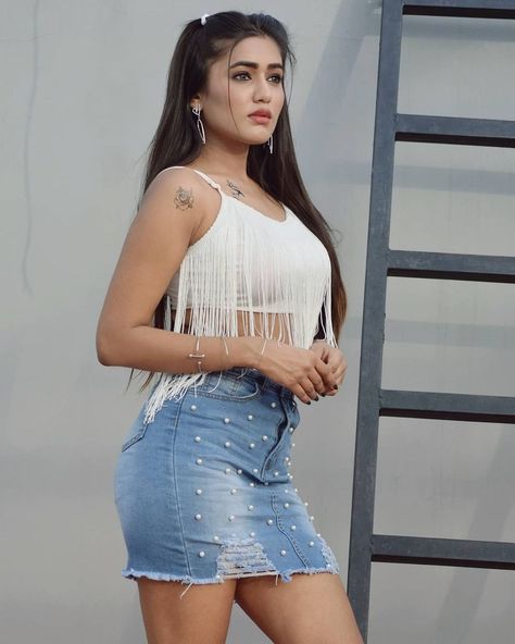 Garima Chaurasia 💙 on Instagram: “Lost in the world that doesn't exist.💁‍♀️💙 🤪 . . . #gimaashi #picoftheday #photoshoot #foryou #stayhome #besafe #quarantine #bestrong…” Gima Ashi Hot, Garima Chaurasia, Gima Ashi, Beautiful Casual Dresses, Celebrity Wallpapers, Indian Models, Blouse Design Models, Stylish Girl, Sweet Girls