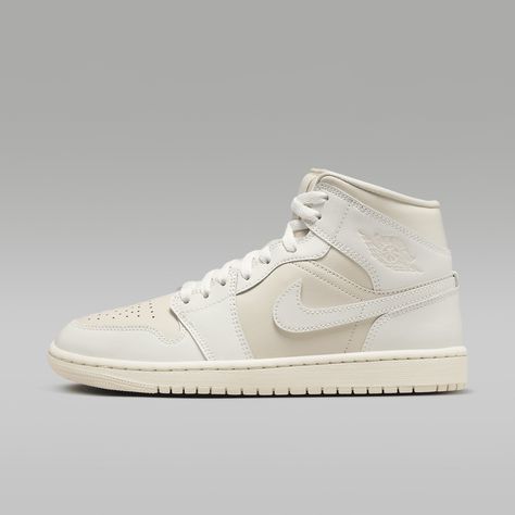 Air Jordan 1 Mid Women's Shoes Jordan Mid Outfit, Tenis Air Jordan, Air Jordan 1 Mid Women, Acedamia Aesthetic, Tenis Air, Nike Jordan 1 Mid, Jordan Mid, Preppy Shoes, Jordan Retro 1