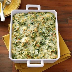 Spinach Artichoke Casserole, Artichoke Casserole, Spinach Bake, Spinach Casserole, Colorful Dishes, Creamy Parmesan, Fresh Spinach, Spinach Artichoke, Casserole Recipe