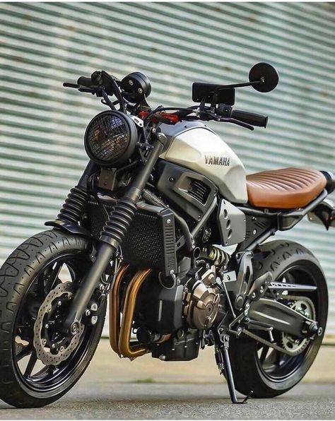 240z Datsun, Bobber Scrambler, Gadget Tecnologici, Custom Bikes Cafe Racers, Best Motorbike, Scrambler Custom, Мотоциклы Cafe Racers, Motorcross Bike, Yamaha Bikes