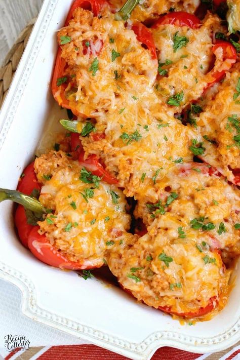 Shrimp Stuffed Bell Peppers Recipes, Shrimp And Grits Stuffed Peppers, Shrimp Stuffed Peppers Healthy, Shrimp And Rice Stuffed Bell Peppers, Stuffed Peppers Shrimp, Shrimp And Stuffing, Fish Stuffed Peppers, Shrimp Stuffed Bell Pepper Recipe, Stuffed Peppers With Shrimp