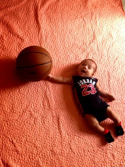 Newborn Photography Basketball, Baby Basketball Photoshoot, Kobe Pictures, Basketball Baby Pictures, Baby Boy Basketball, Monthly Baby Photos Boy, Half Birthday Baby, Mvp Basketball, Baby Boy Newborn Pictures